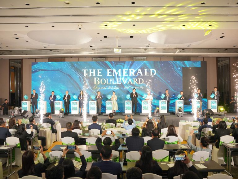 căn hộ cao cấp The Emerald Boulevard